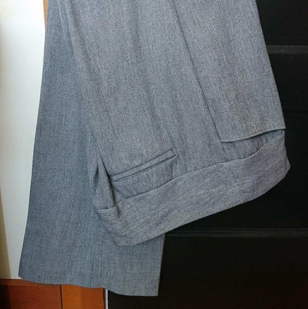 Gray textured Express Editor flare pants 6R